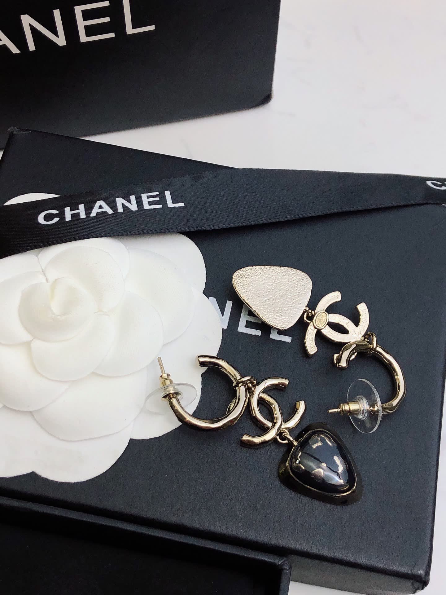 Chanel CC Logo Heart Drop Earrings