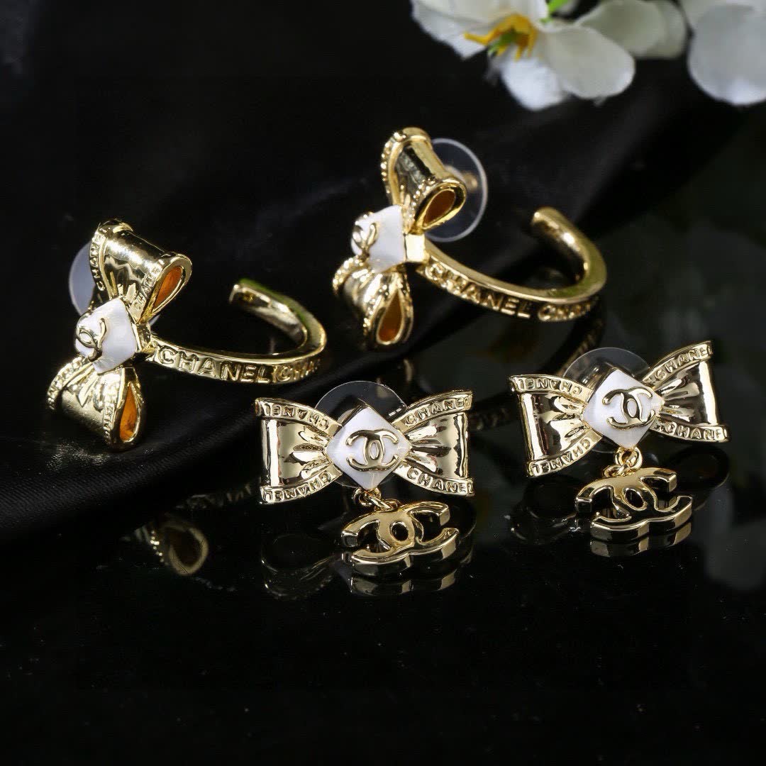 Chanel Gold Bow Earrings Chanel Gold Bow Earrings