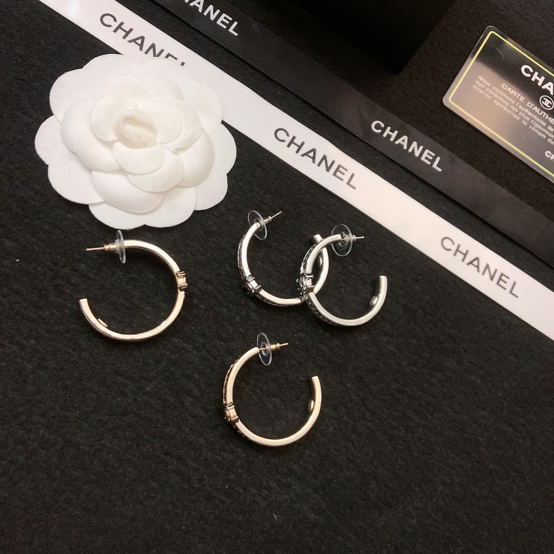 Chanel Silver Circle Earrings