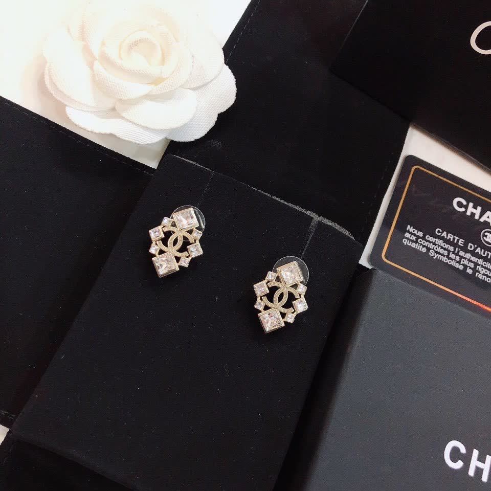 Chanel CC Logo Stud Earrings Chanel CC Logo Stud Earrings