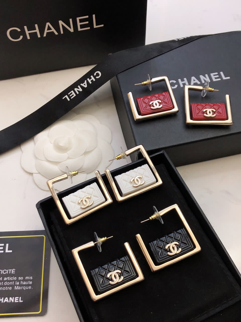 Chanel CC Logo Square Stud Earrings Chanel CC Logo Square Stud Earrings