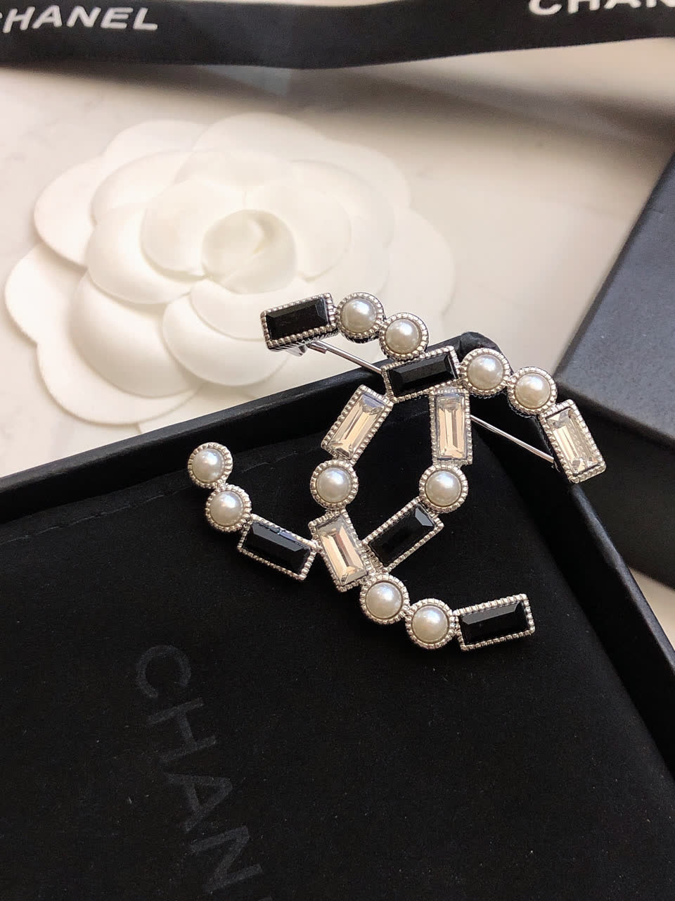 Chanel CC Logo Crystal Earrings