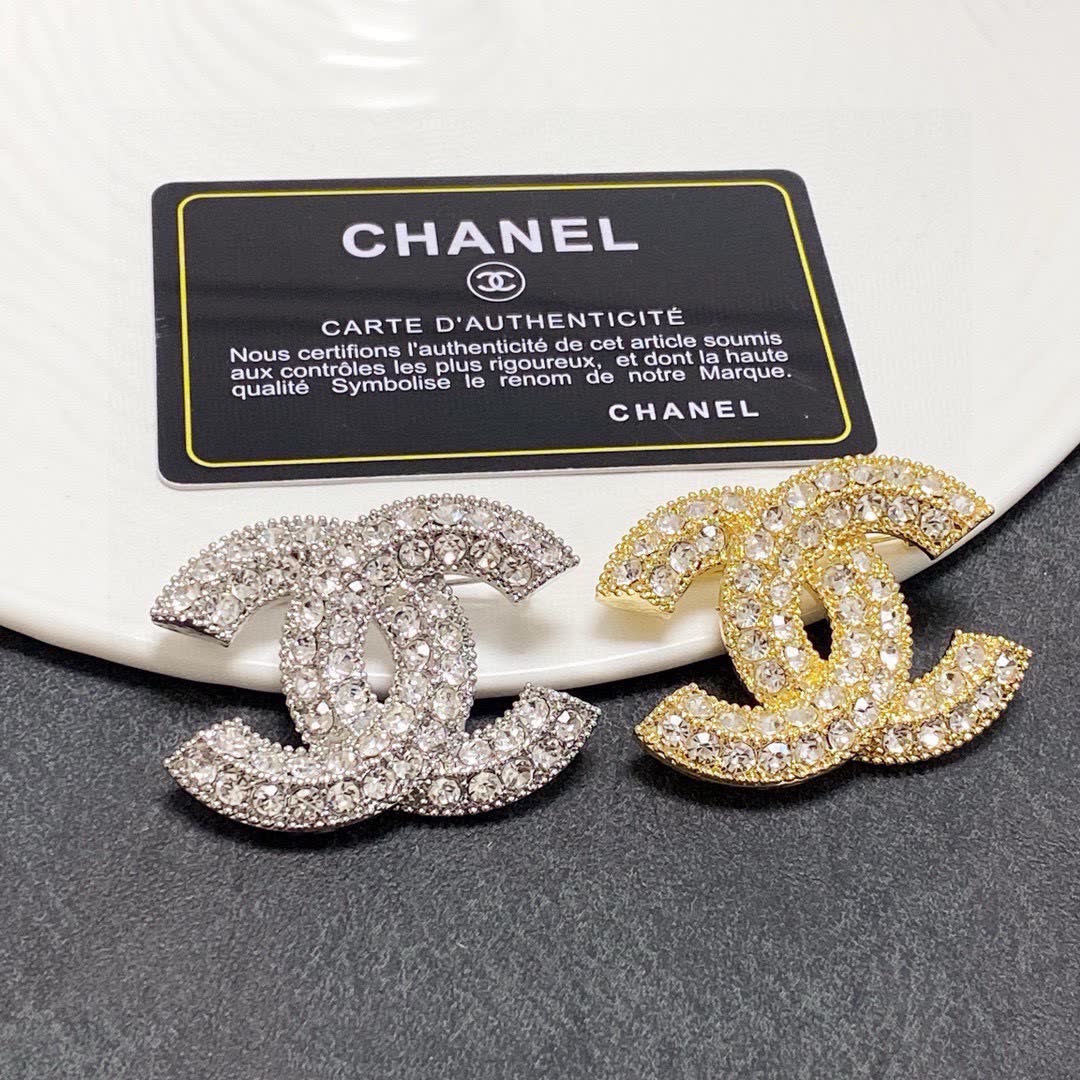 Chanel CC Logo Crystal Stud Earrings Chanel CC Logo Crystal Stud Earrings