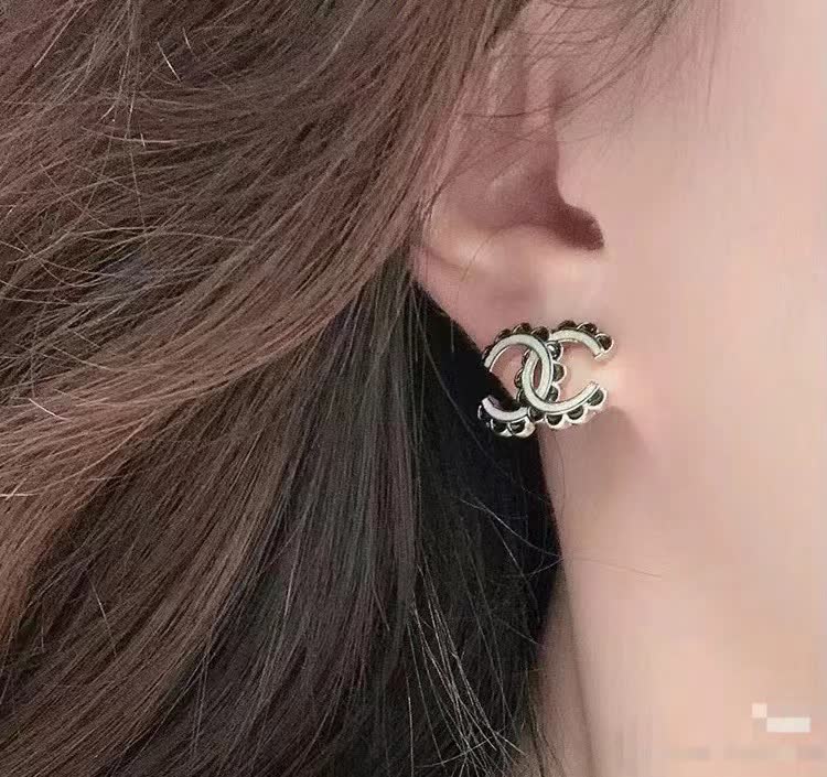 Chanel CC Logo Earrings Chanel CC Logo Earrings
