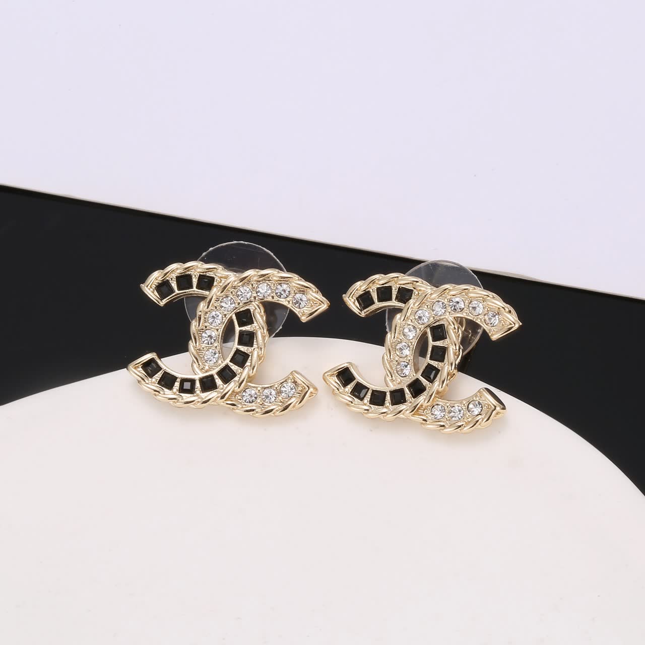 Chanel CC Logo Stud Earrings Chanel CC Logo Stud Earrings