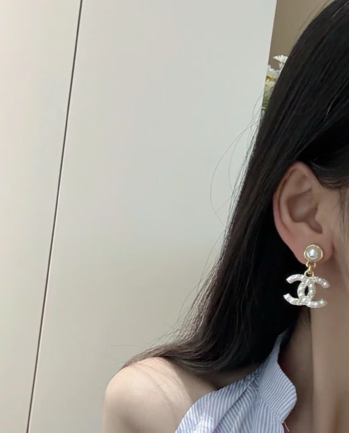 Chanel CC Logo Pearl Drop Earrings