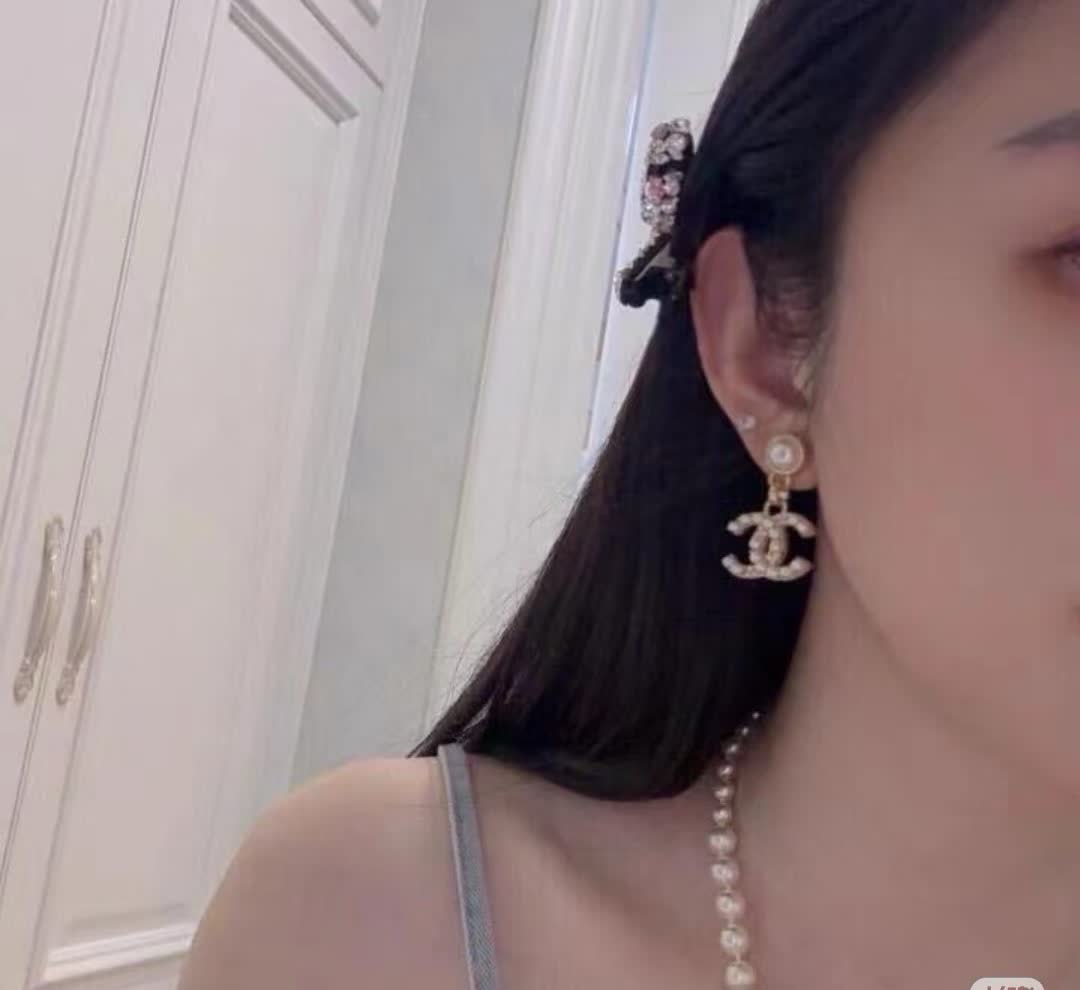 Chanel CC Logo Pearl Drop Earrings