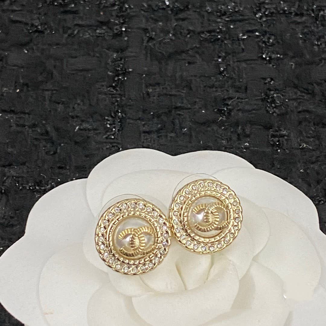 Chanel CC Logo Pearl Stud Earrings