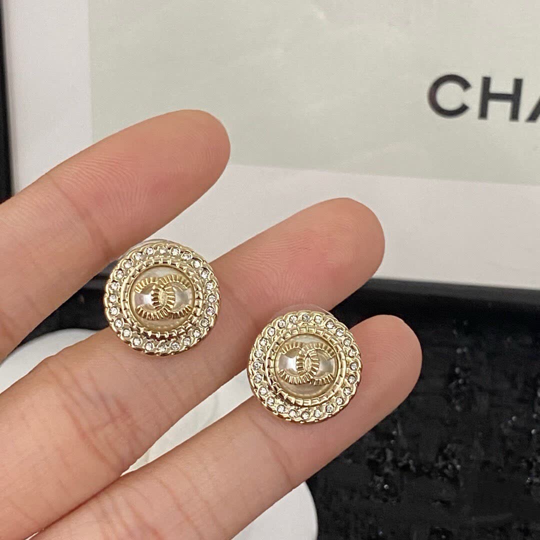 Chanel CC Logo Pearl Stud Earrings