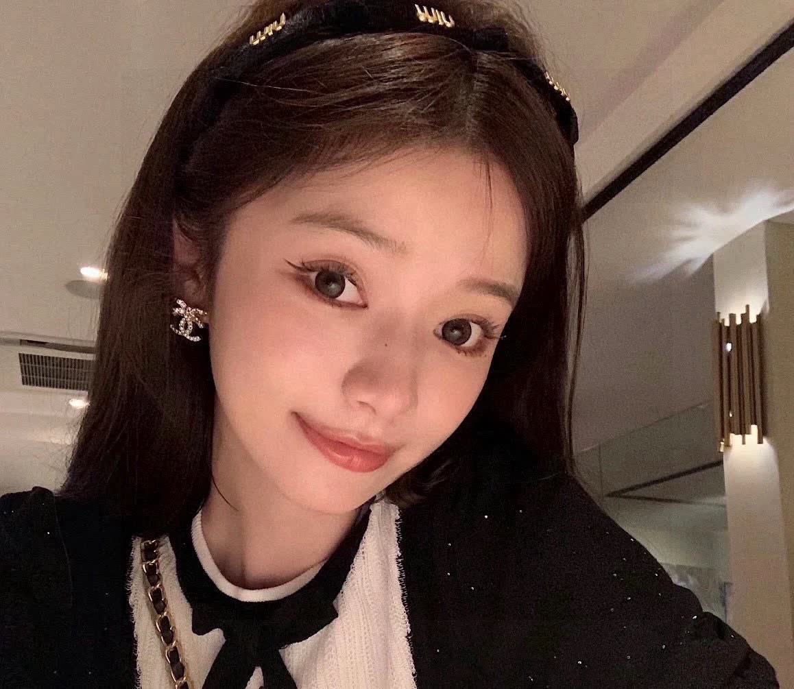 Chanel CC Crystal Stud Earrings