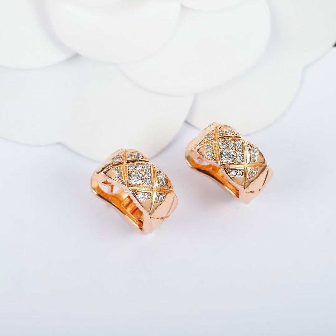 Chanel Elegant Diamond Stud Earrings