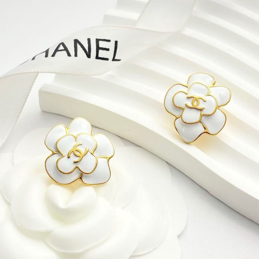 Chanel 2026 Spring/Summer Collection Flower Earrings