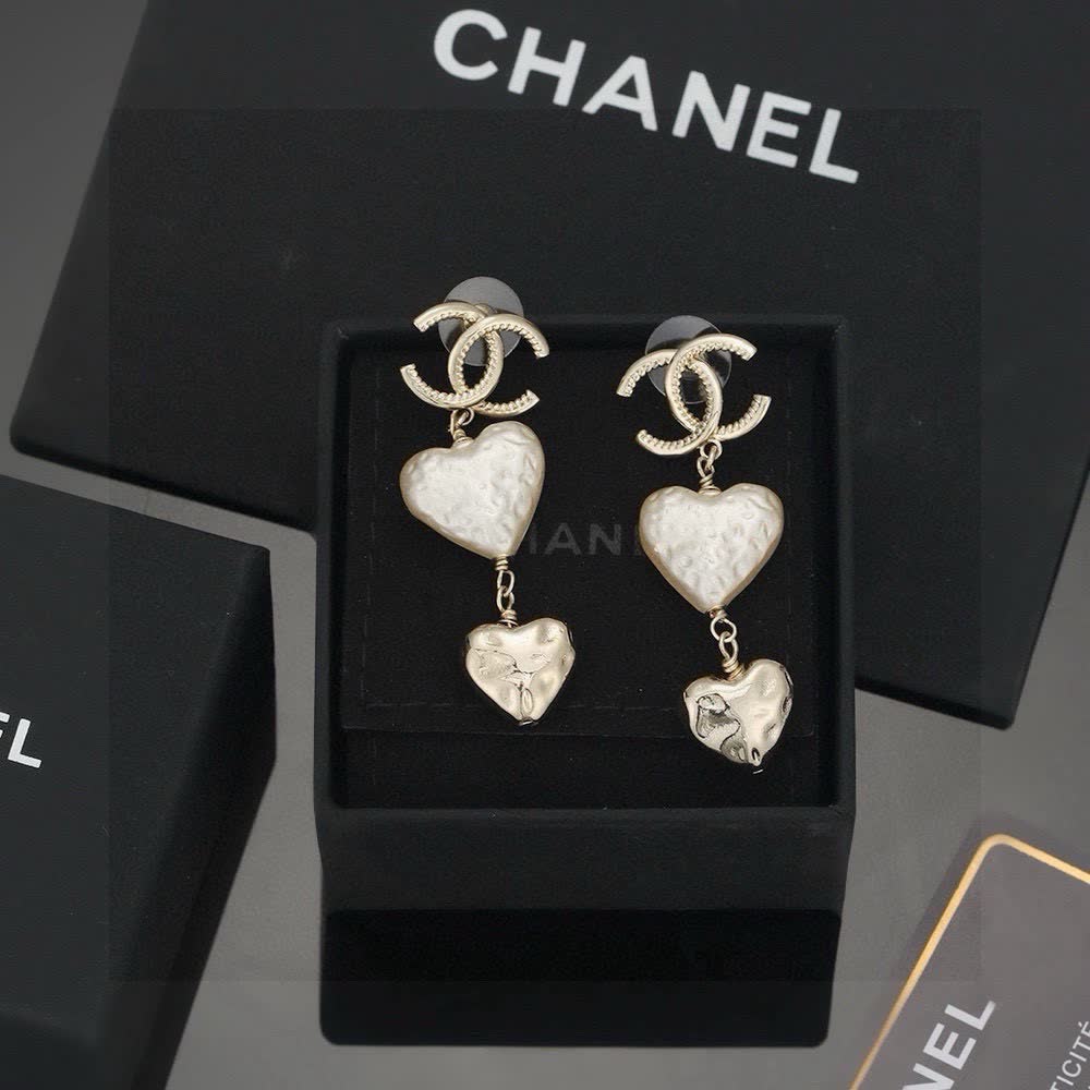 Chanel CC Heart Pearl Earrings