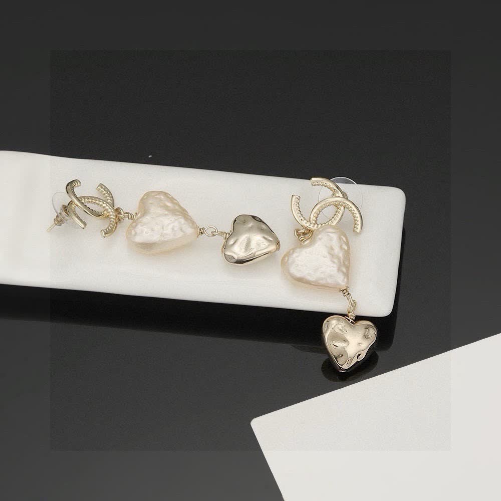 Chanel CC Heart Pearl Earrings