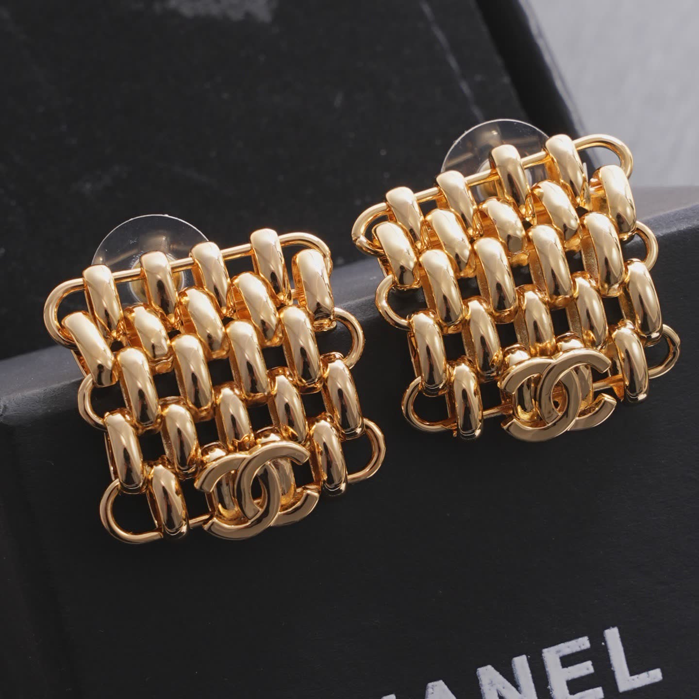 Chanel CC Logo Gold Tone Stud Earrings Chanel CC Logo Gold Tone Stud Earrings