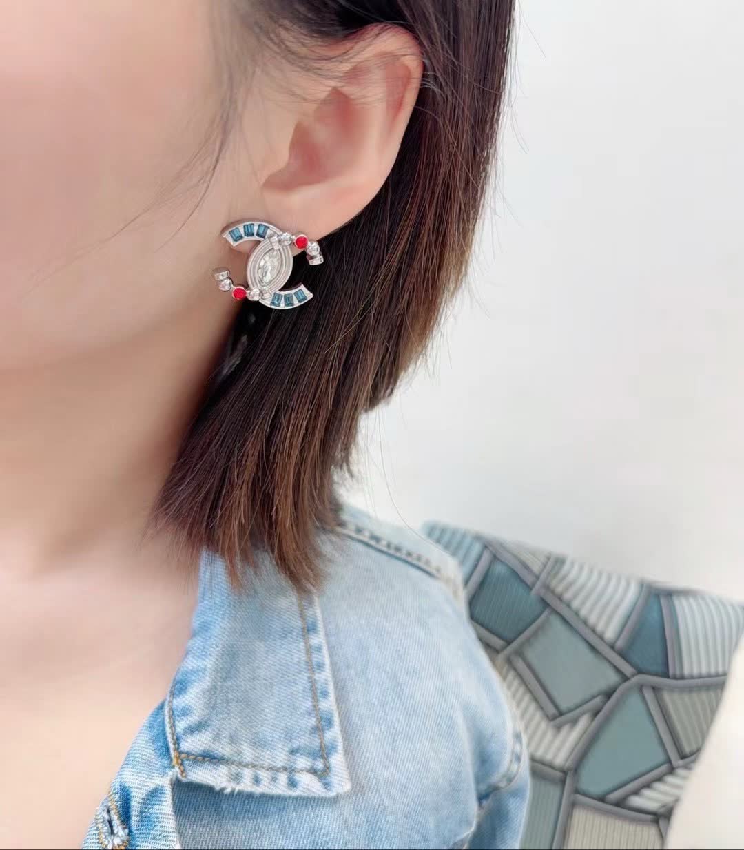 Chanel CC Logo Earrings Chanel CC Logo Earrings