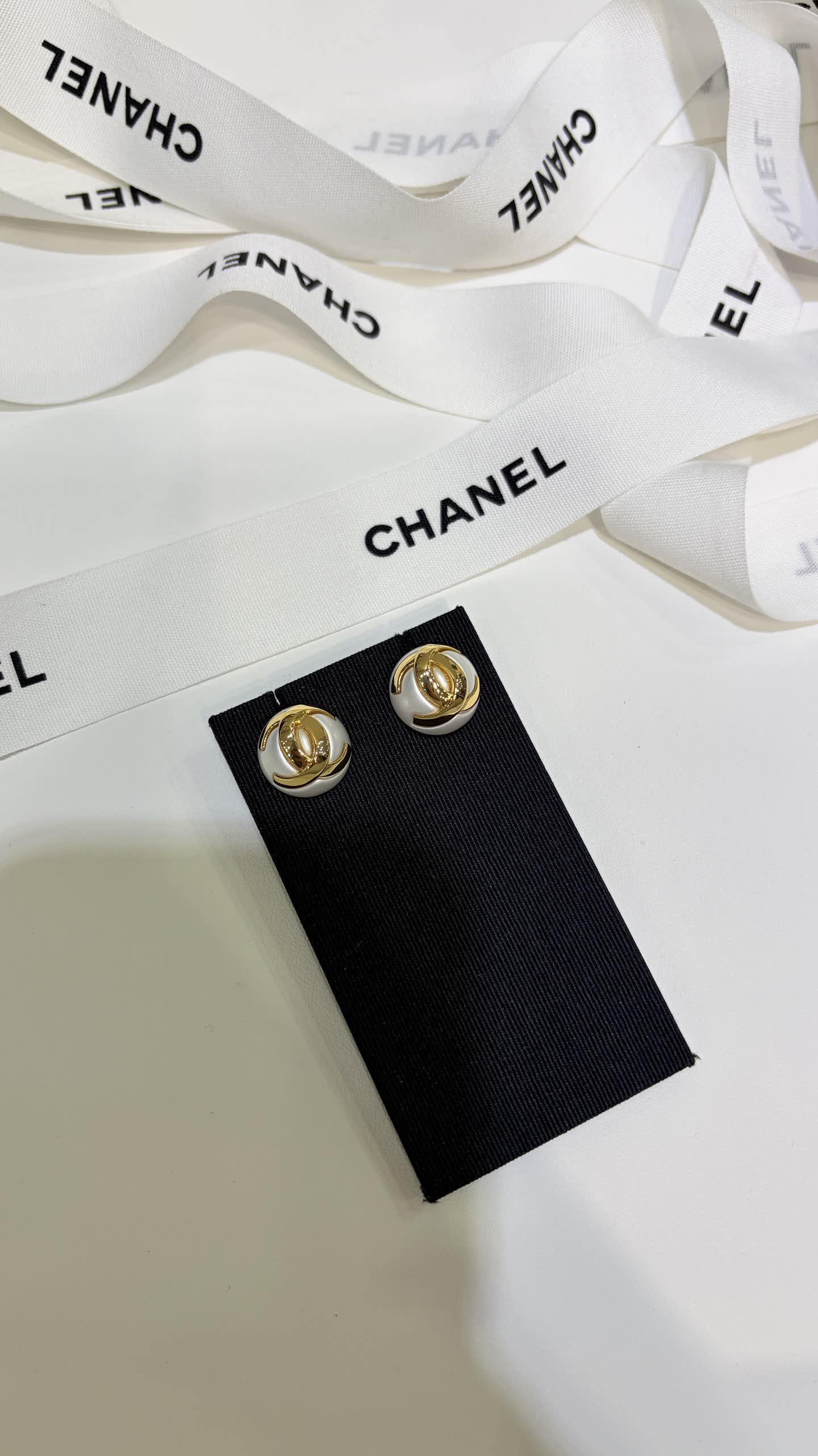 Chanel CC Logo Pearl Stud Earrings