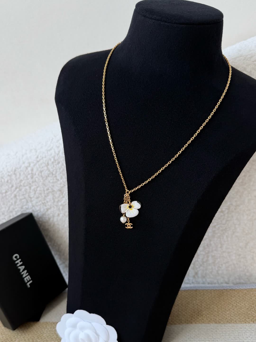 Chanel White Flower Pearl Earrings