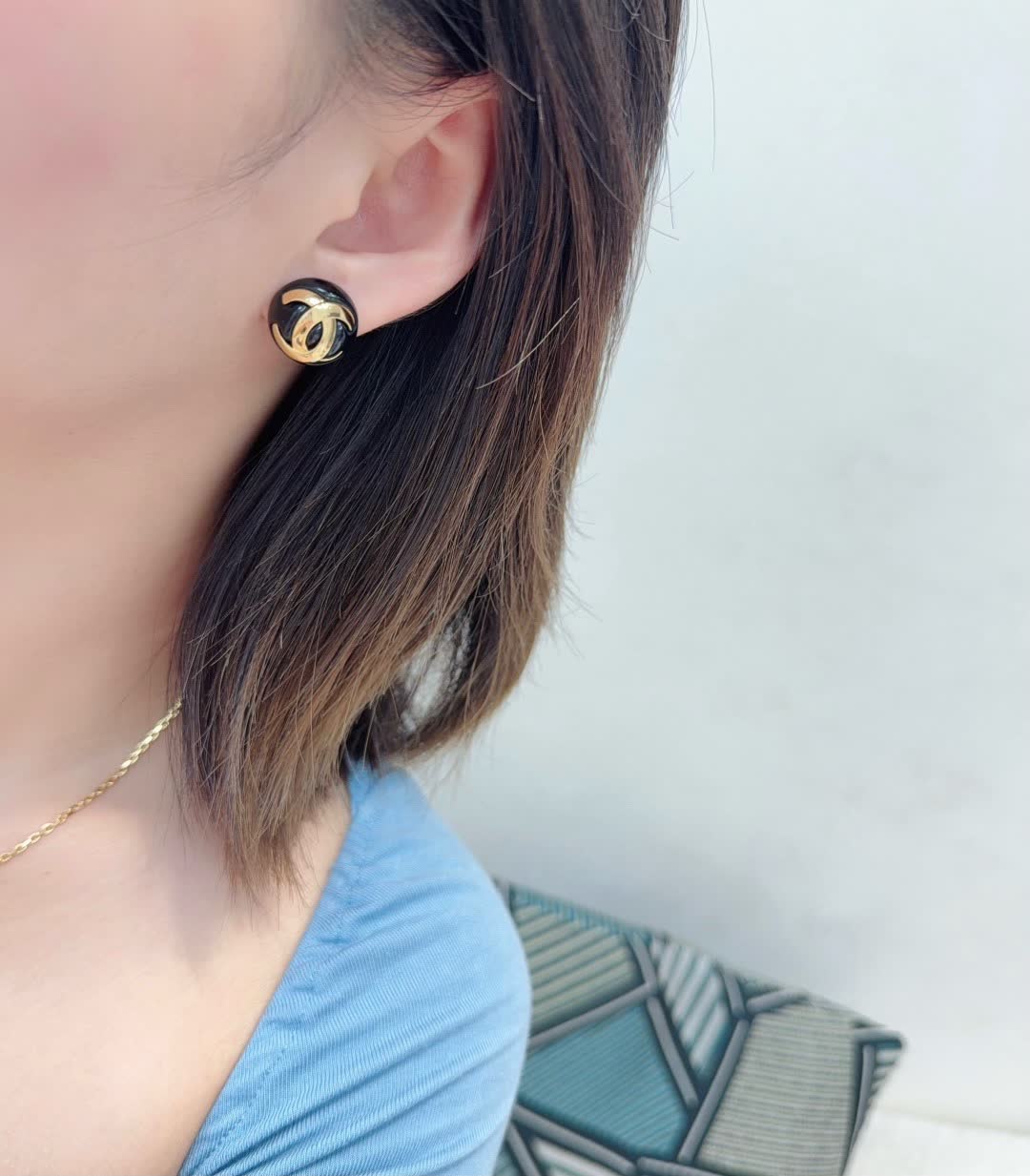 Chanel CC Logo Stud Earrings Chanel CC Logo Stud Earrings