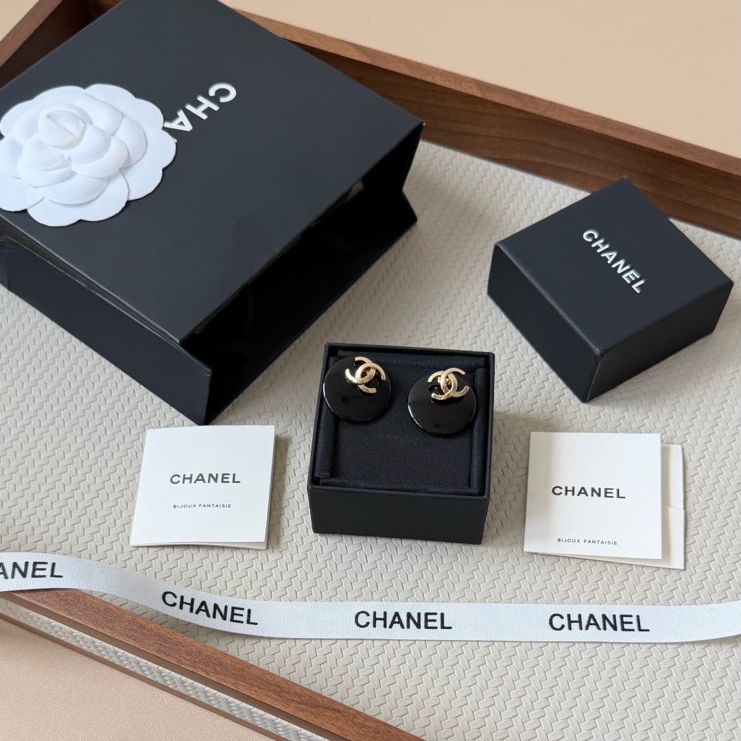 Chanel CC Logo Black Disc Earrings
