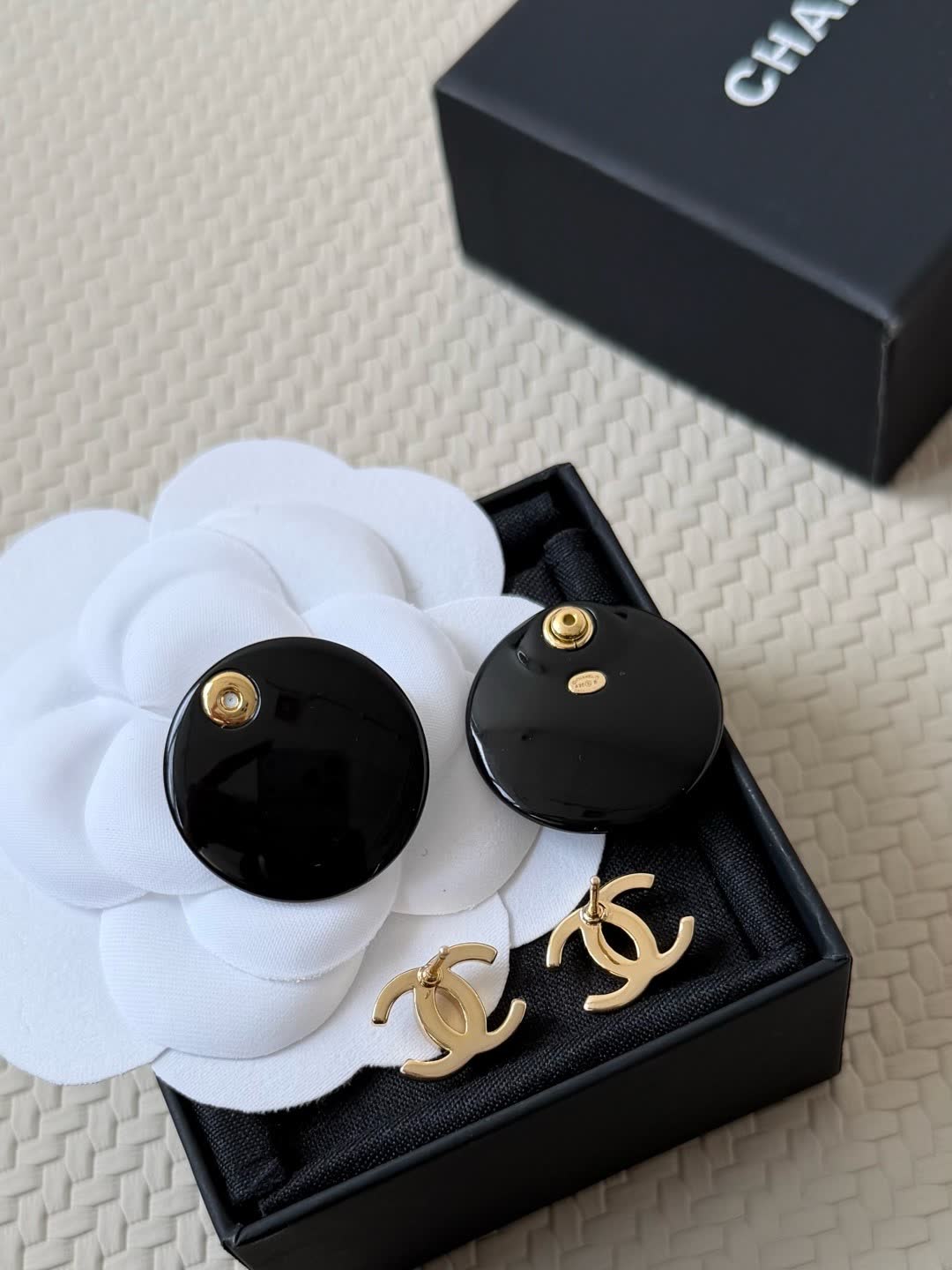 Chanel CC Logo Black Disc Earrings