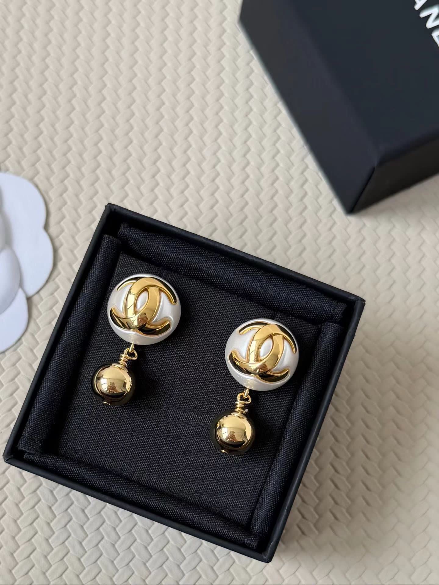 Chanel CC Logo Earrings and Necklace Set