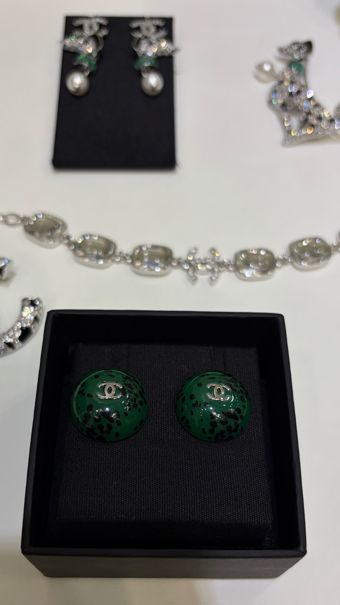 Chanel Green Enamel Pearl Earrings Chanel Green Enamel Pearl Earrings
