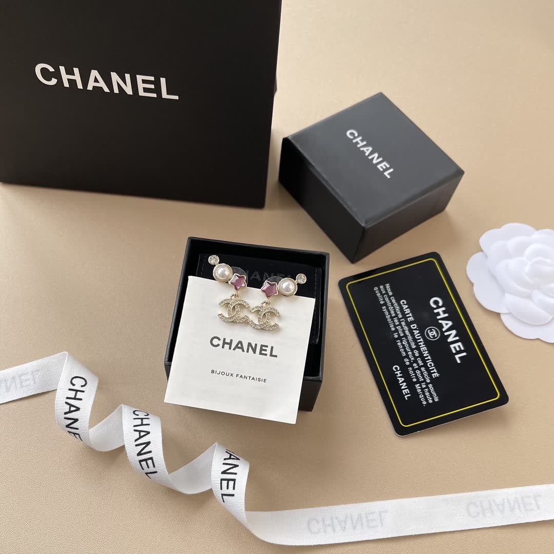 Chanel CC Logo Pearl Earrings and Necklace Set