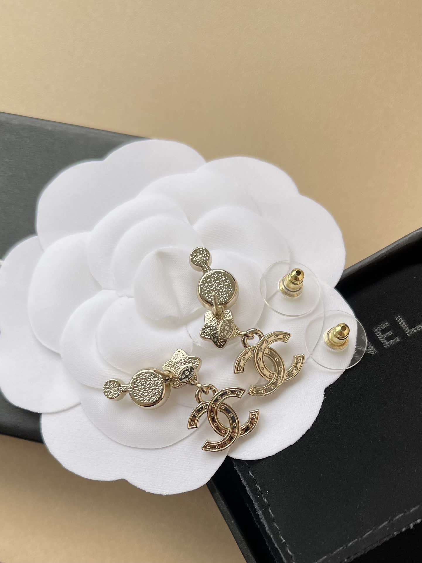 Chanel CC Logo Pearl Earrings and Necklace Set