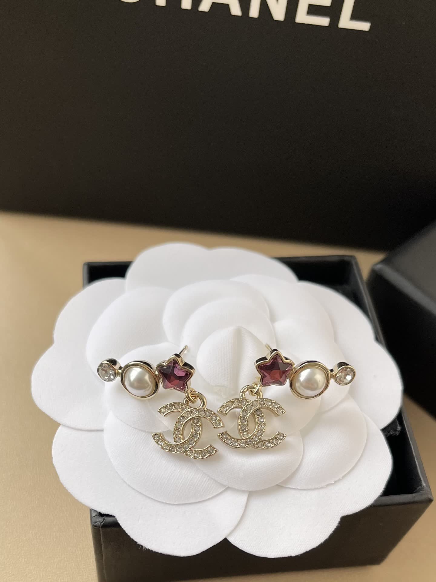 Chanel CC Logo Pearl Earrings and Necklace Set