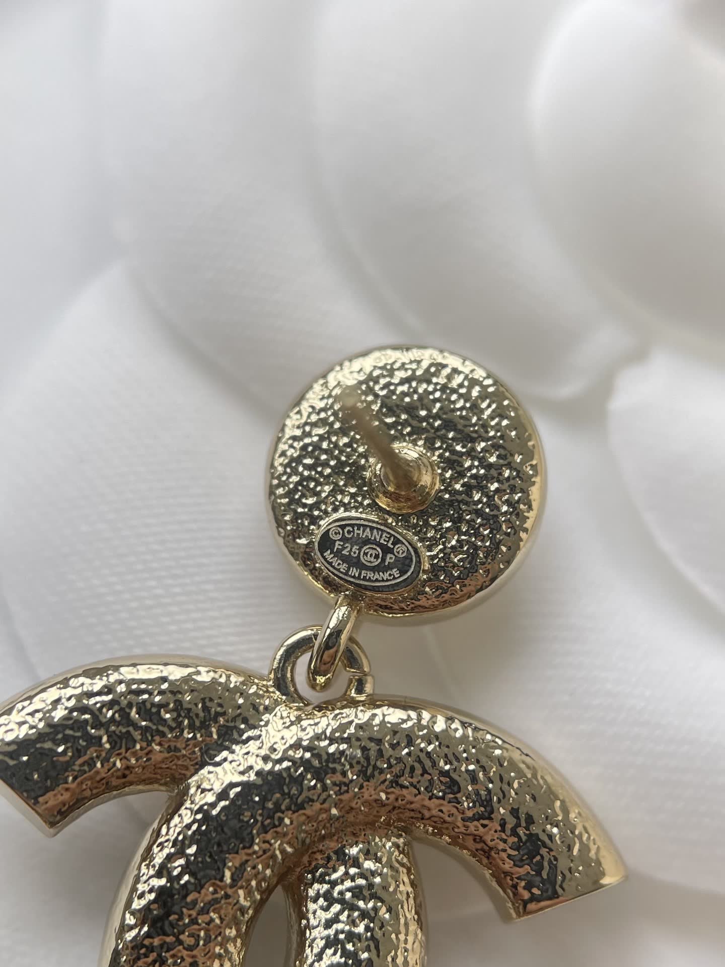 Chanel CC Logo Pearl Earrings