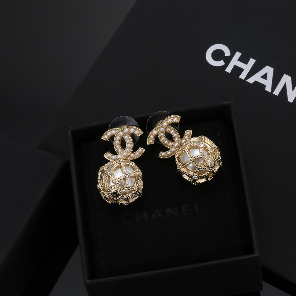 Chanel CC Pearl Earrings