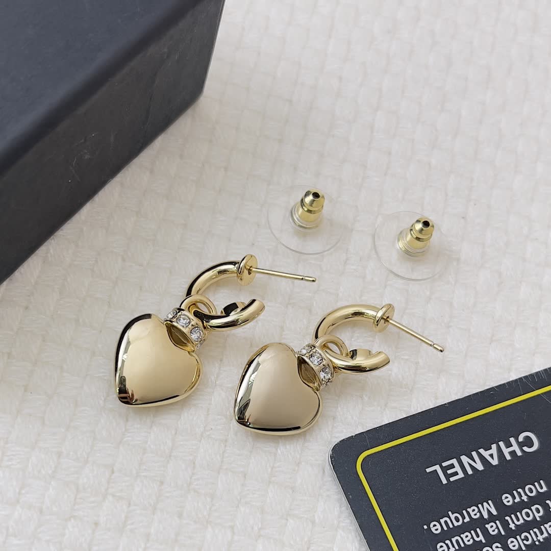 Chanel Pearl and Gold Heart Earrings