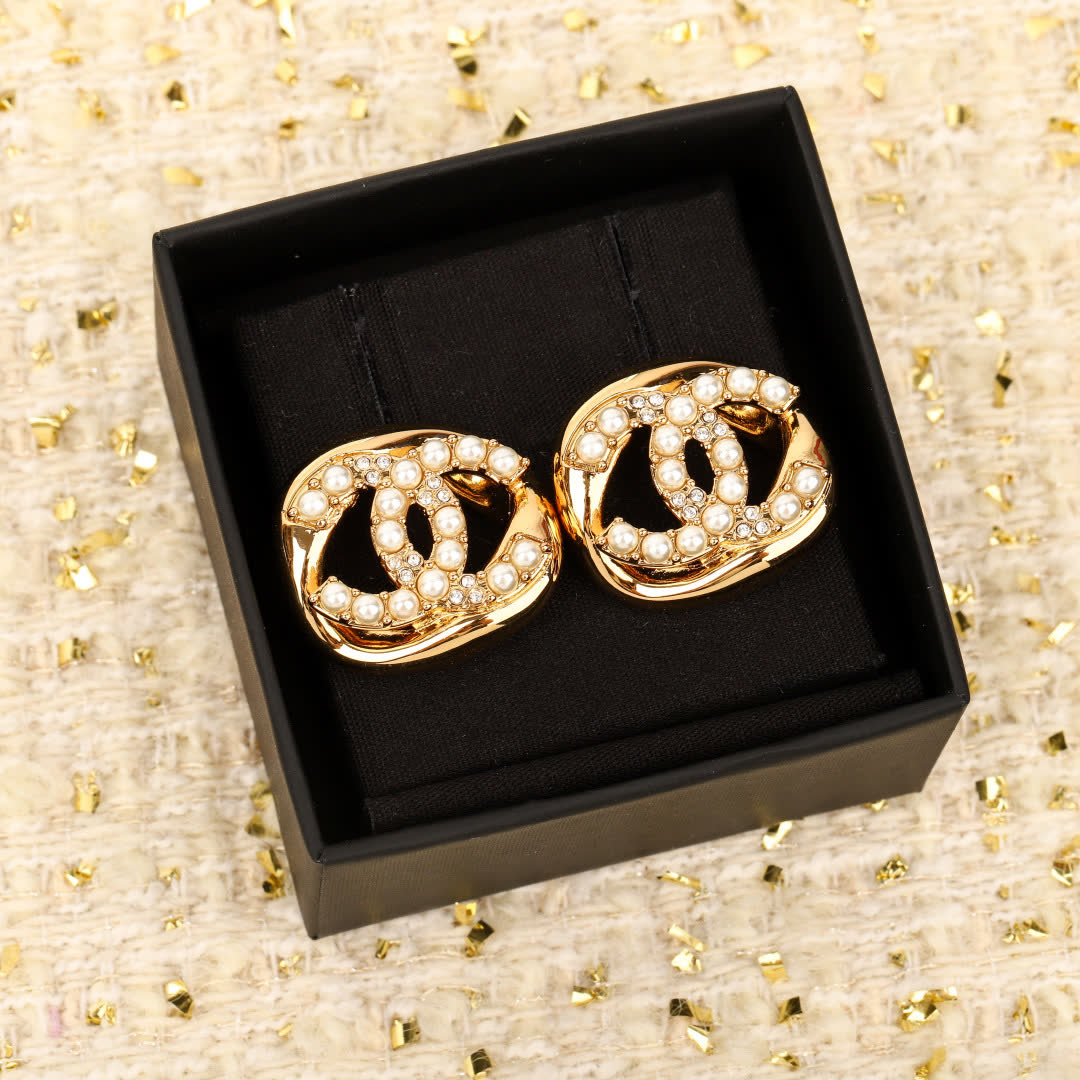 Chanel CC Logo Pearl Stud Earrings