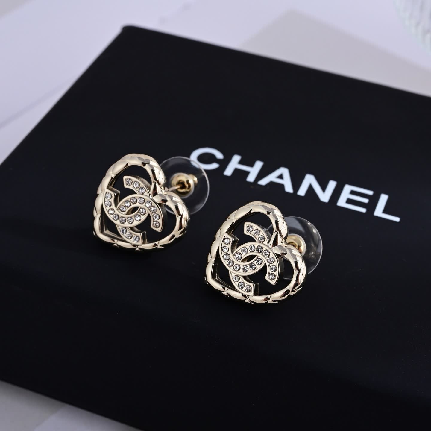 Chanel 25A Gold Heart Earrings with Crystal C