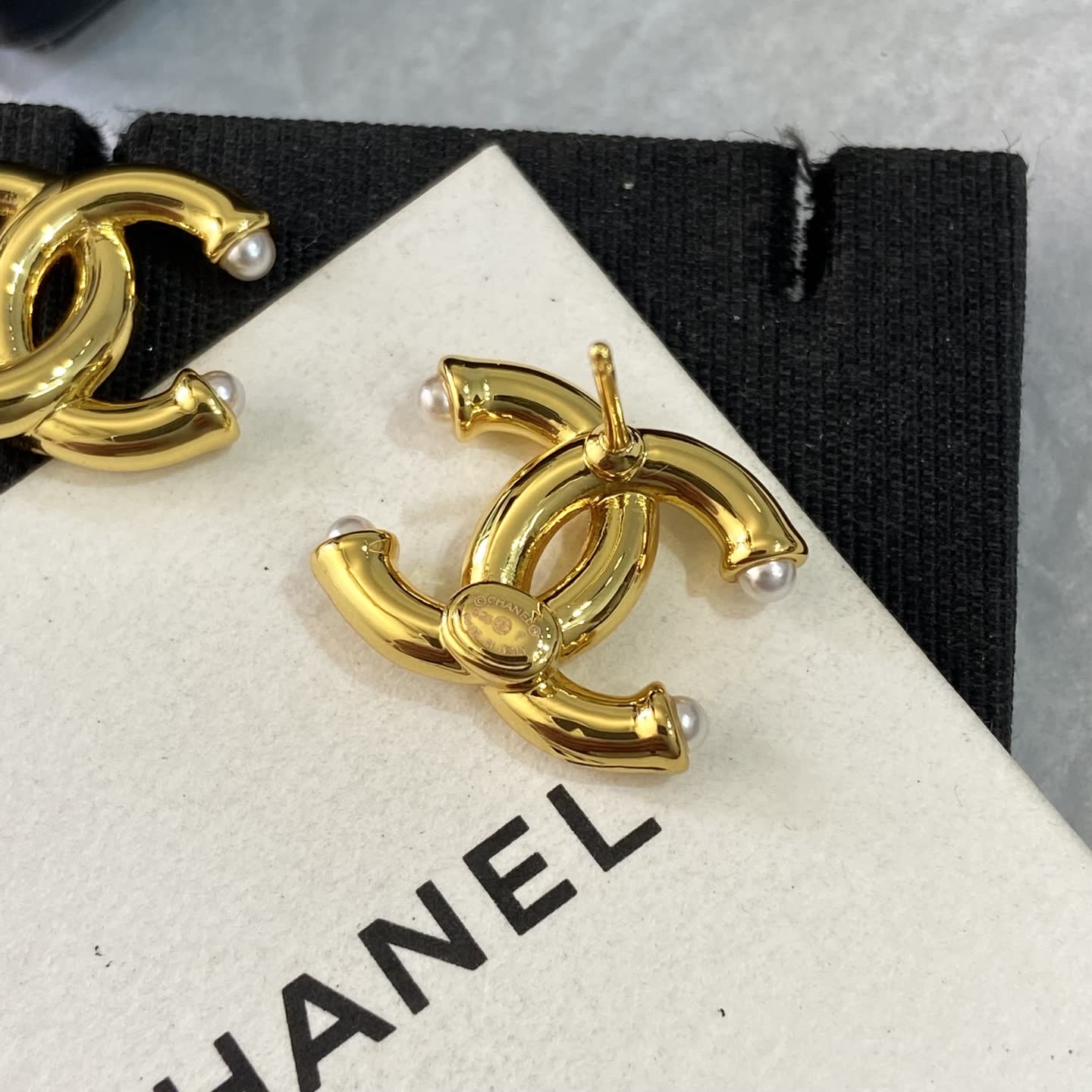 Chanel CC Logo Pearl Stud Earrings