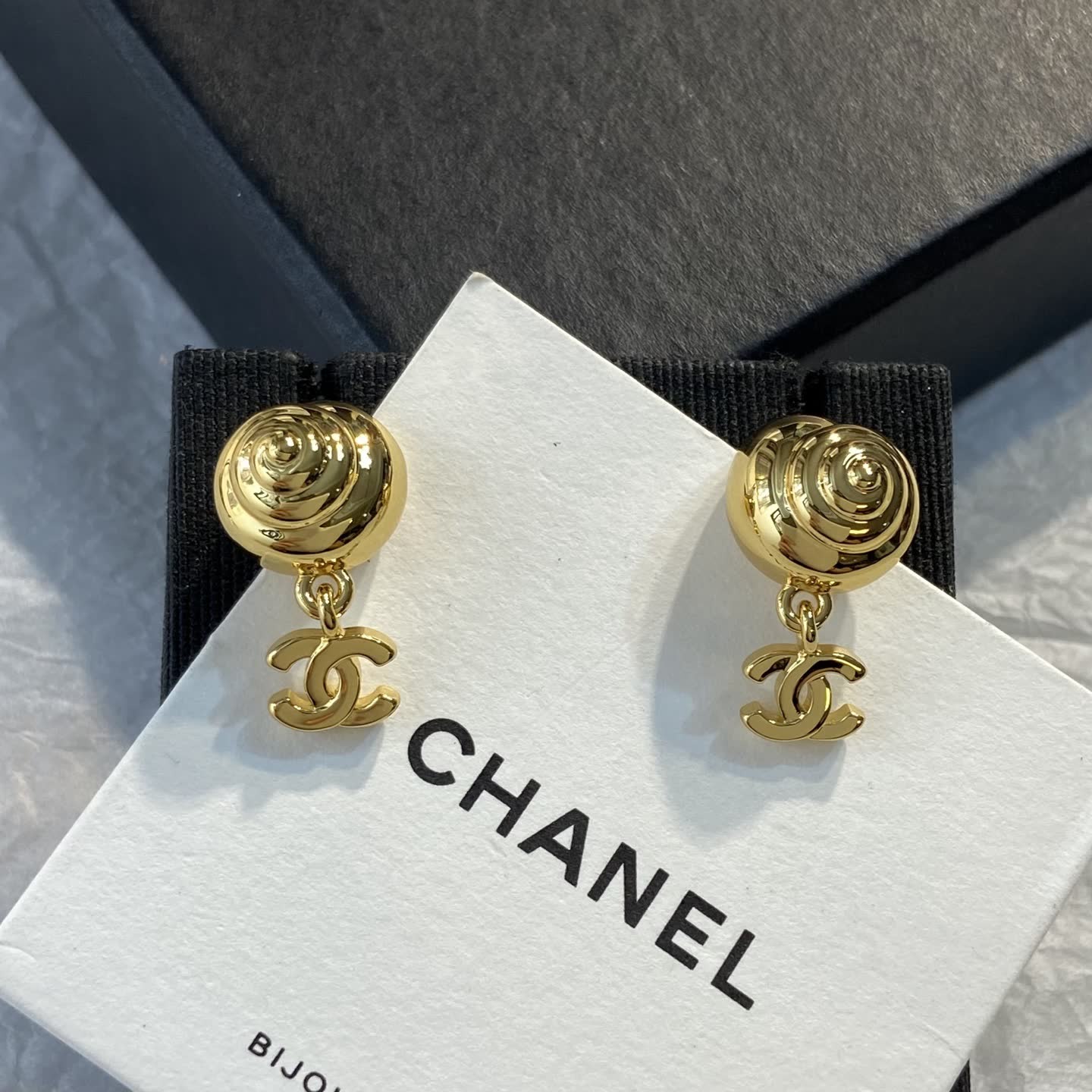 Chanel Gold CC Logo Earrings Chanel Gold CC Logo Earrings