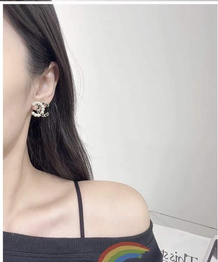 Chanel CC Logo Pearl Earrings