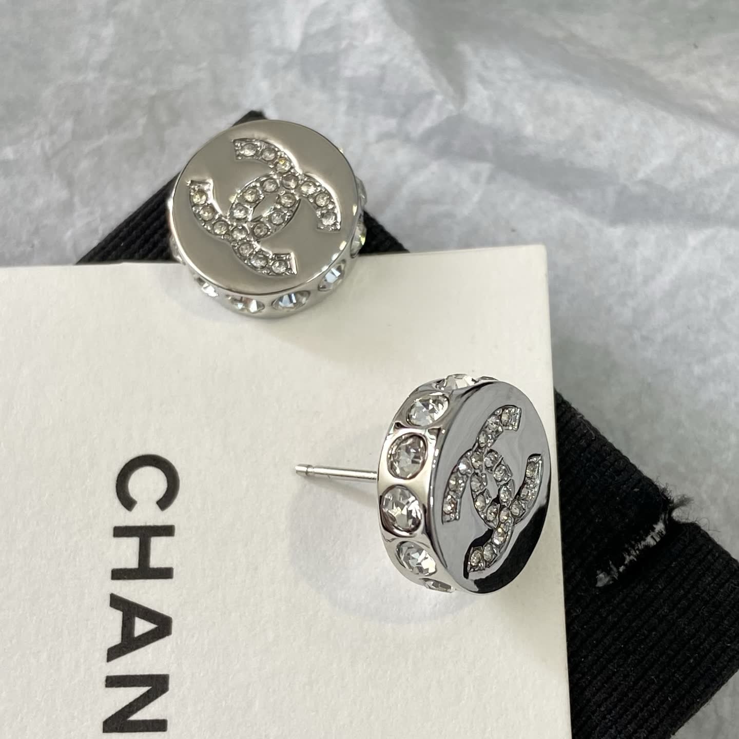Chanel CC Logo Crystal Stud Earrings Chanel CC Logo Crystal Stud Earrings