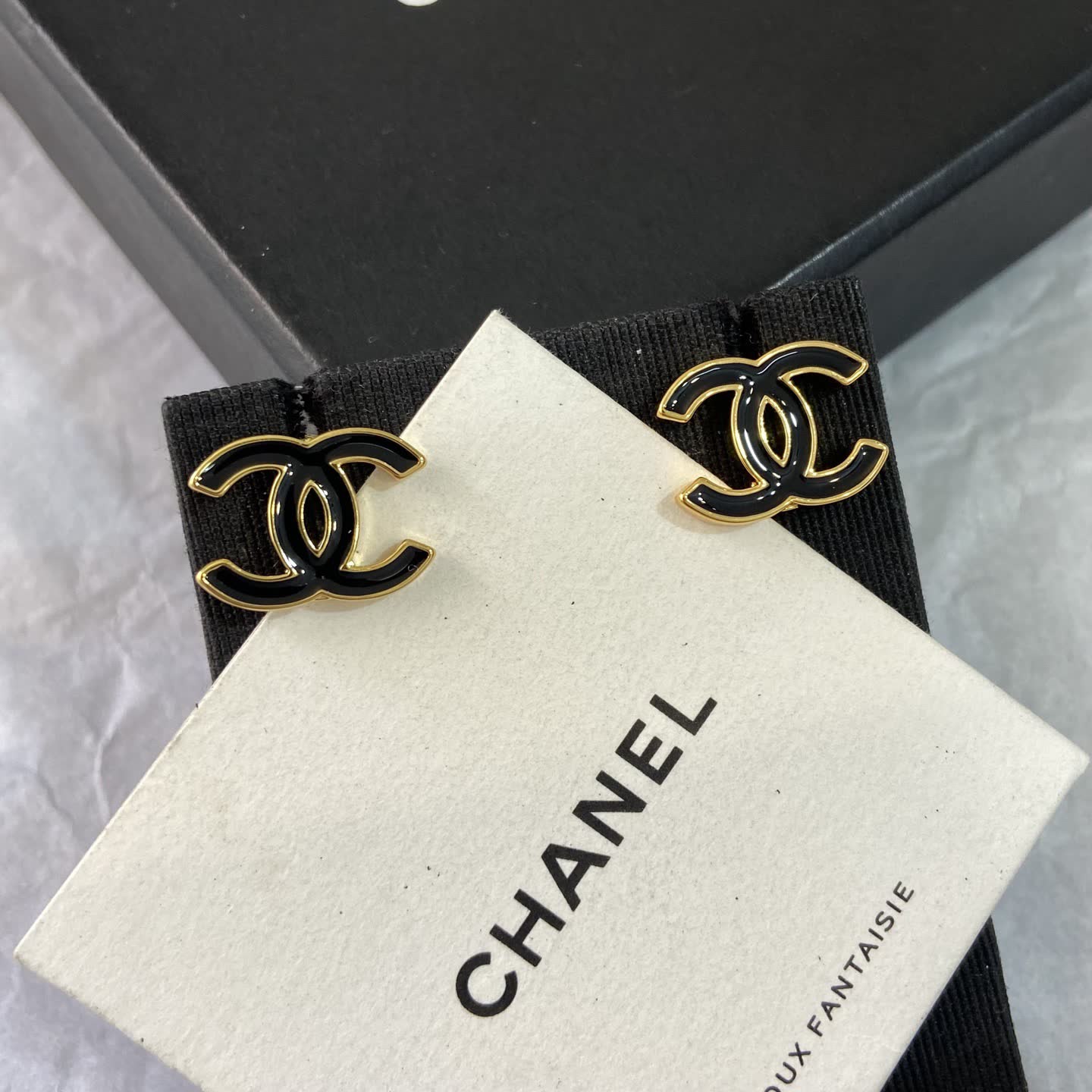 Chanel CC Logo Stud Earrings Chanel CC Logo Stud Earrings