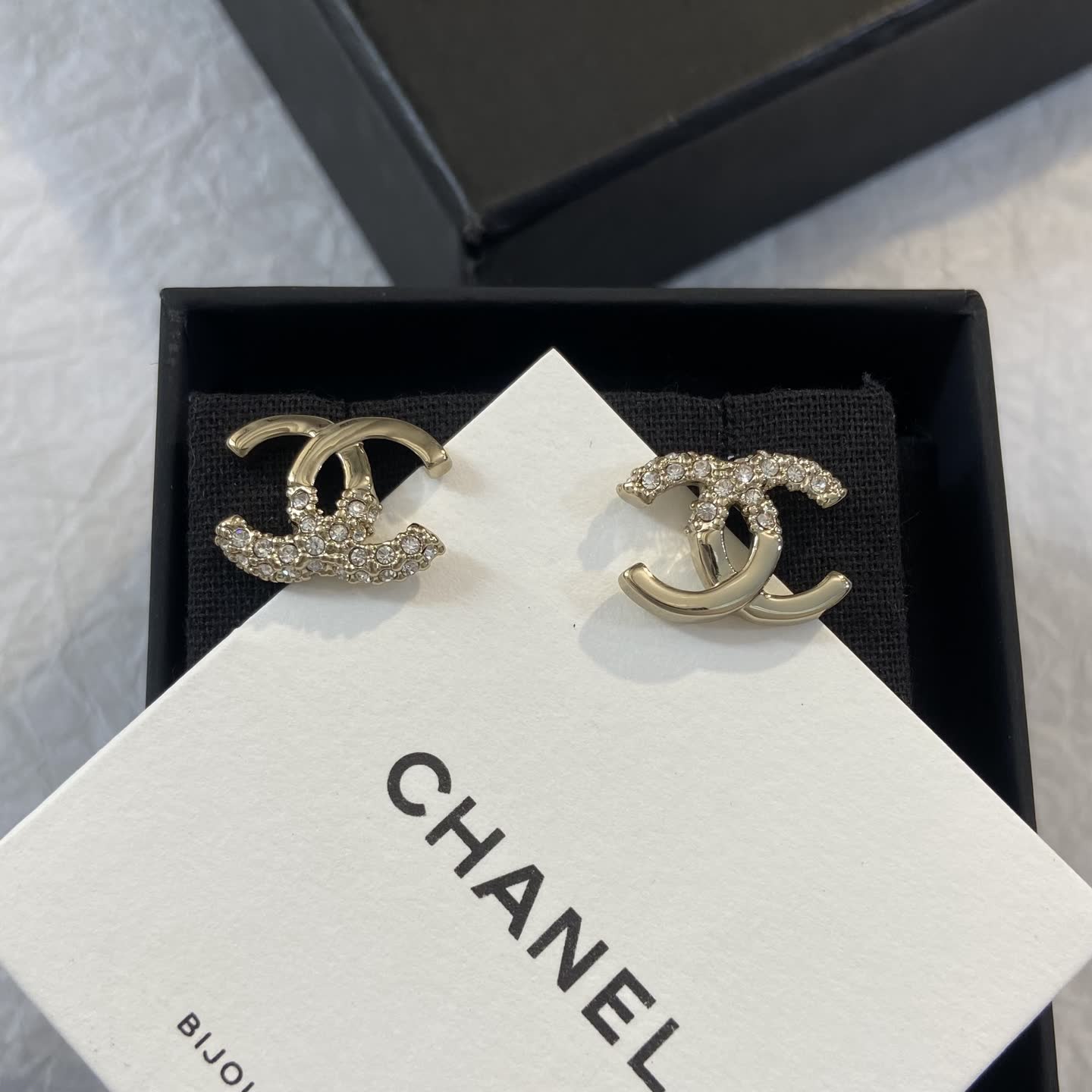 Chanel CC Logo Stud Earrings Chanel CC Logo Stud Earrings