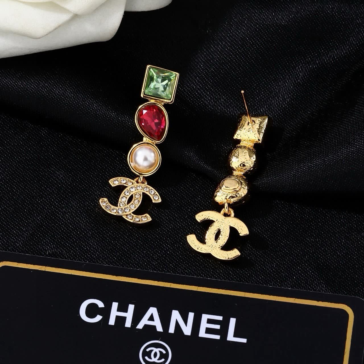 Chanel 2025/26 Spring Holiday Series Earrings