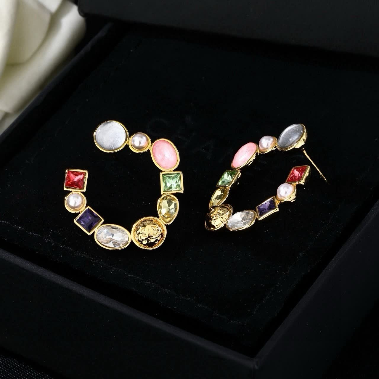 Chanel 2025/26 Spring/Summer Collection Hoop Earrings