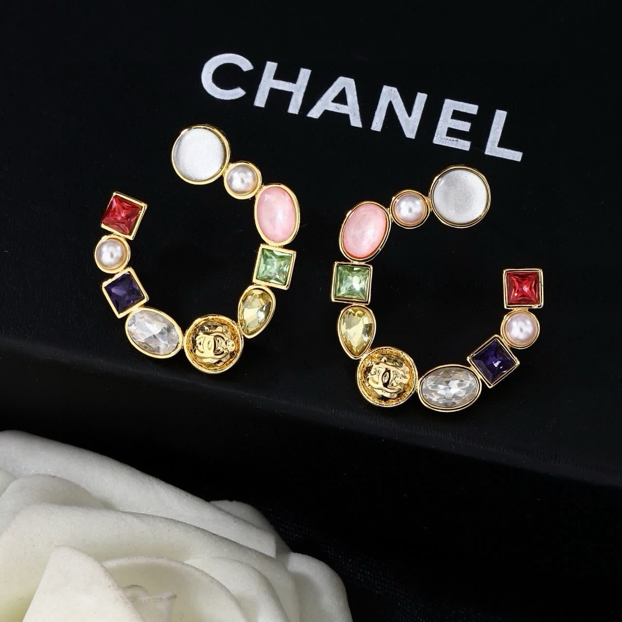 Chanel 2025/26 Spring/Summer Collection Hoop Earrings