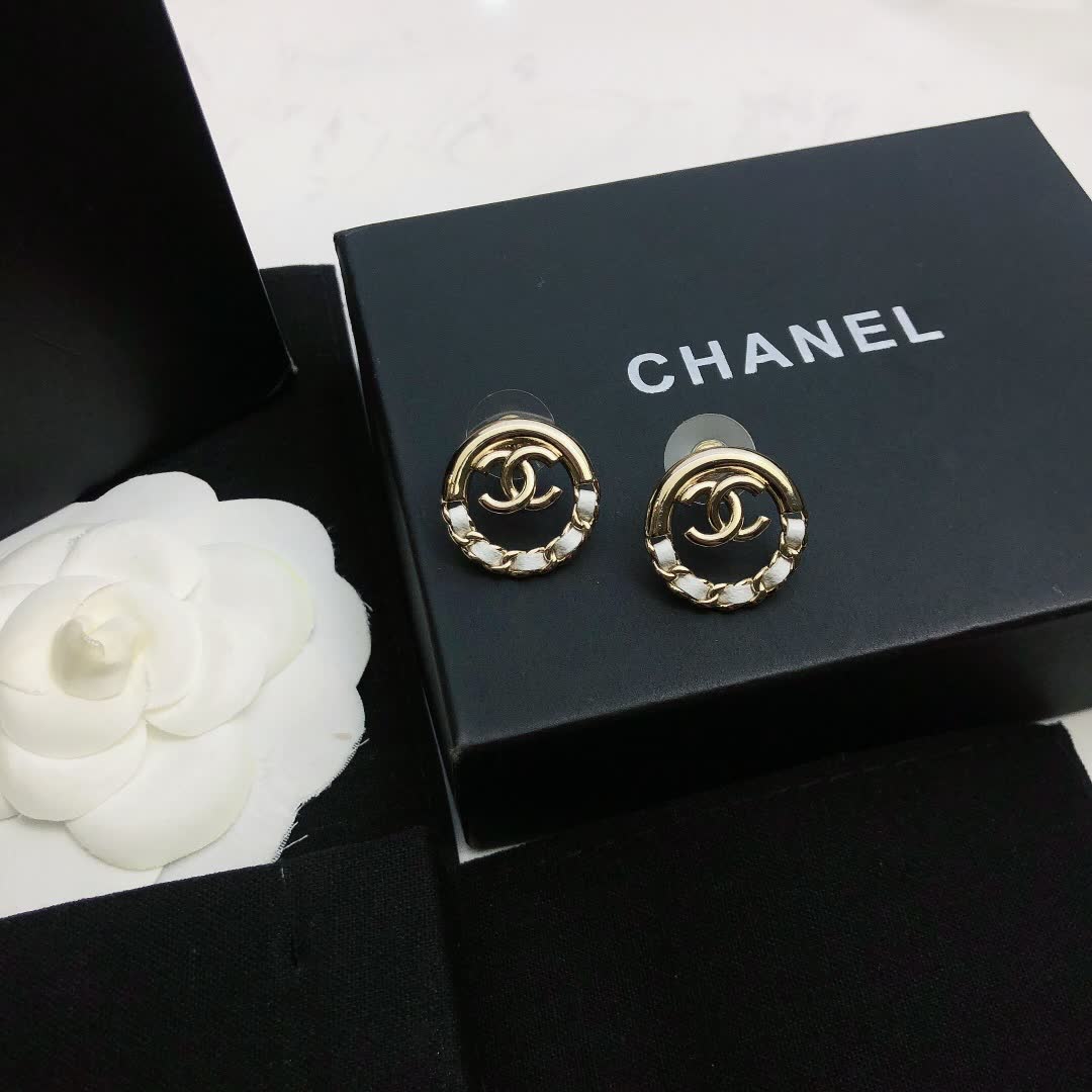 Chanel CC Logo Earrings Chanel CC Logo Earrings