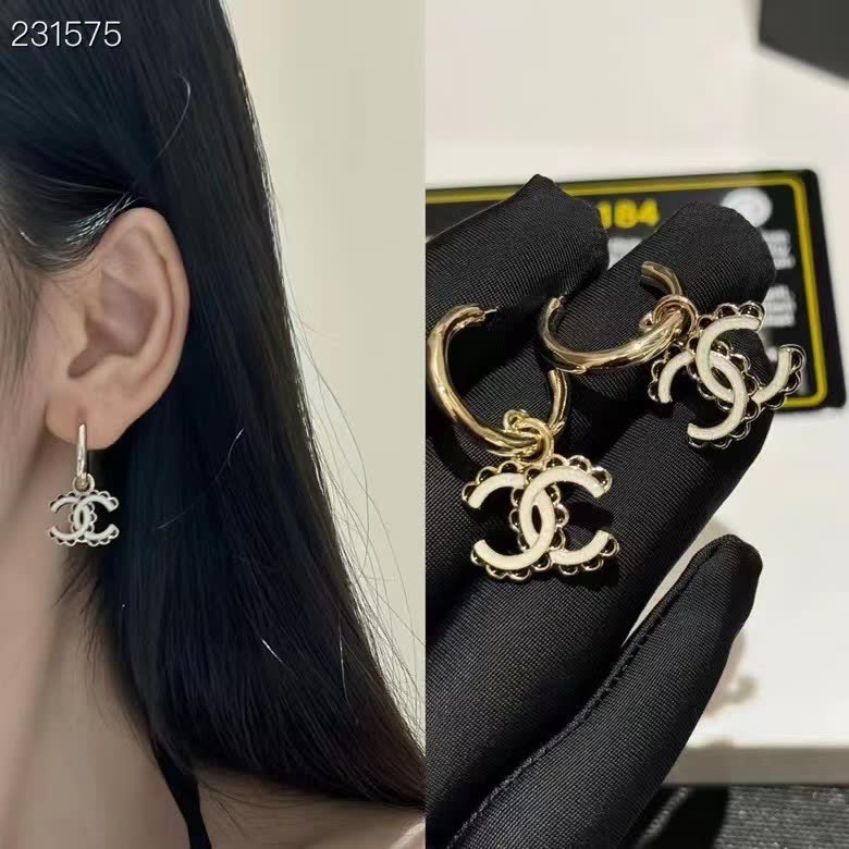 Chanel CC Logo Earrings Chanel CC Logo Earrings