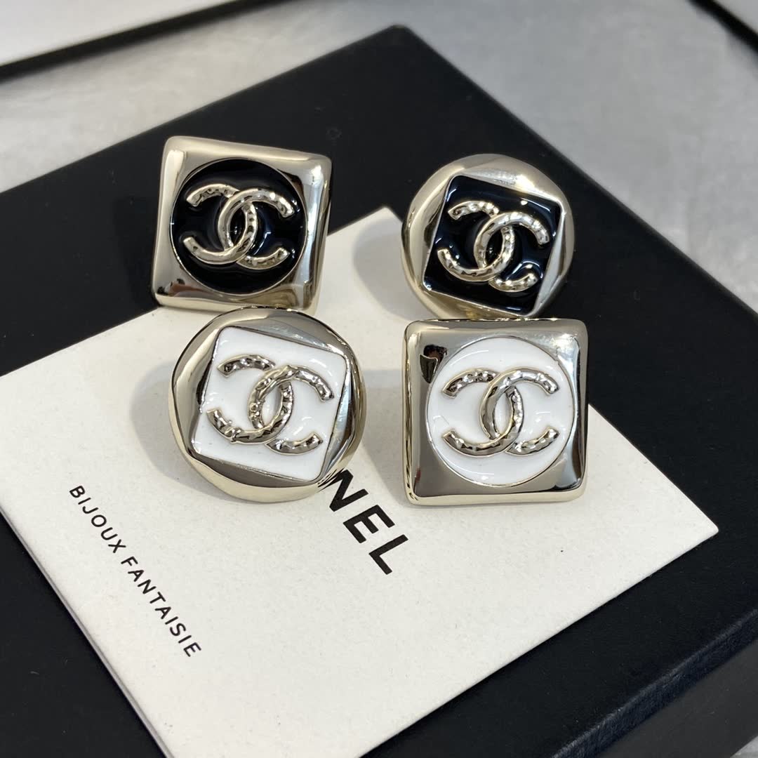 Chanel CC Logo Stud Earrings Chanel CC Logo Stud Earrings