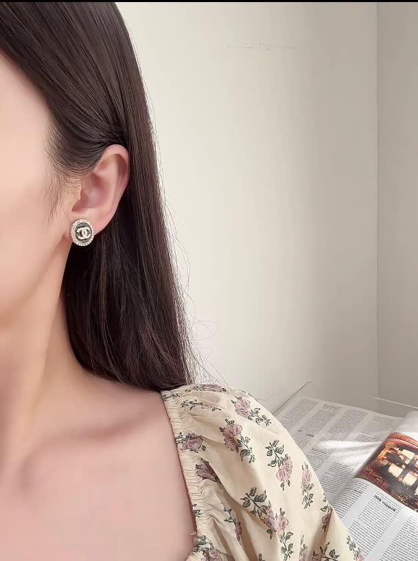 Chanel CC Pink Crystal Earrings