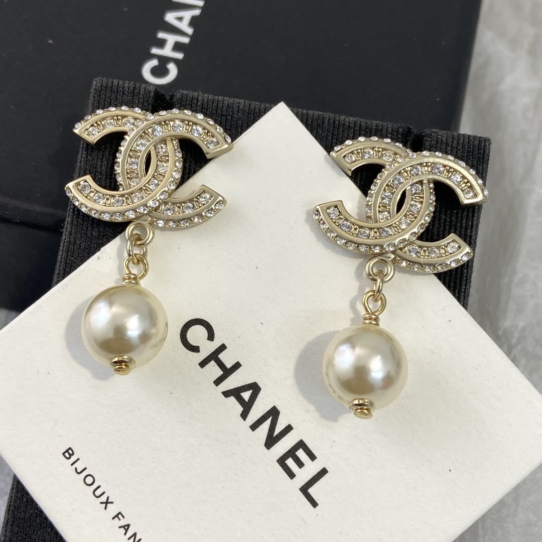 Chanel CC Logo Pearl Drop Earrings