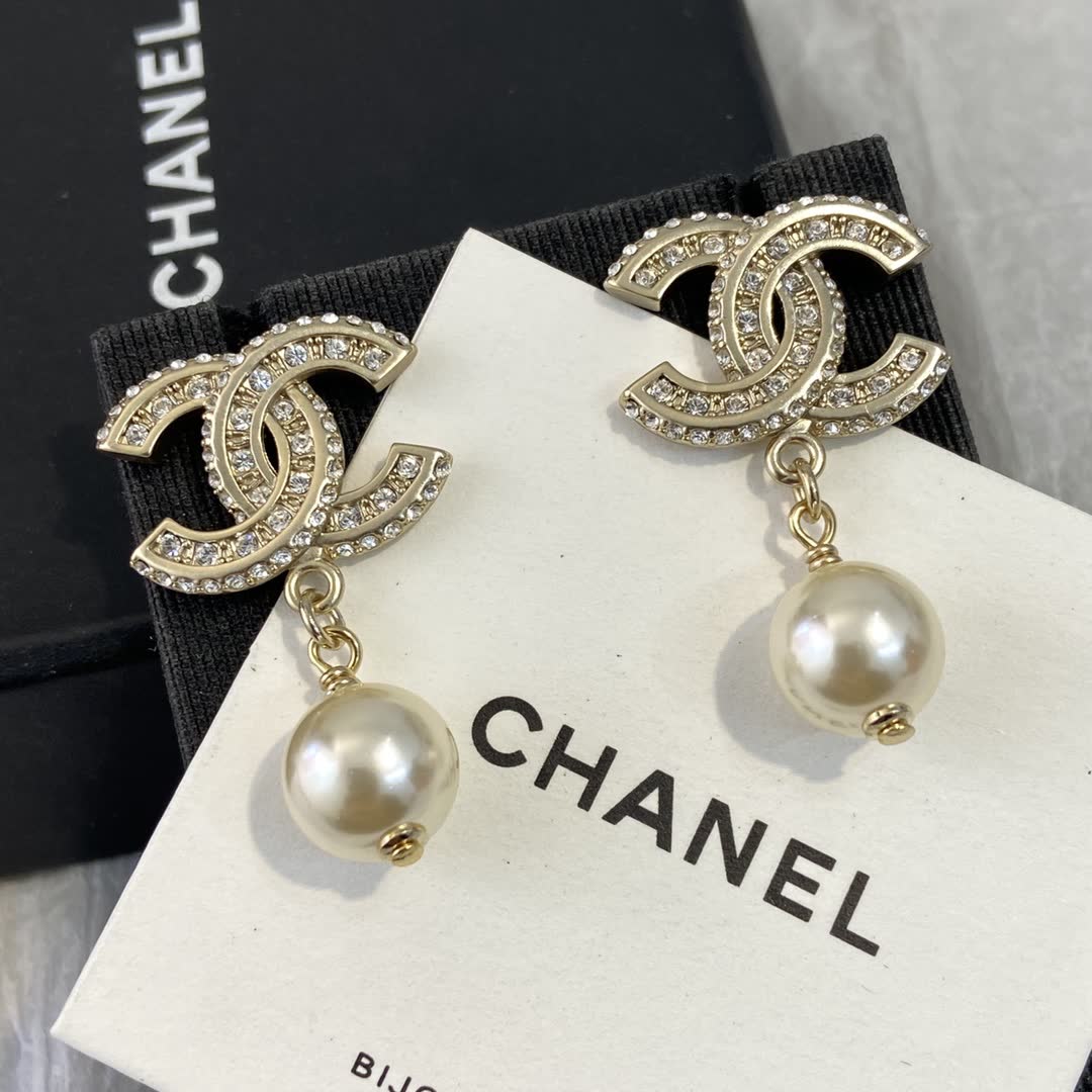 Chanel CC Logo Pearl Drop Earrings